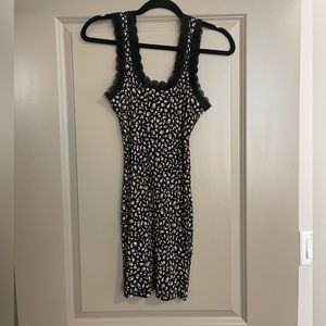 Mini floral dress with lace trim